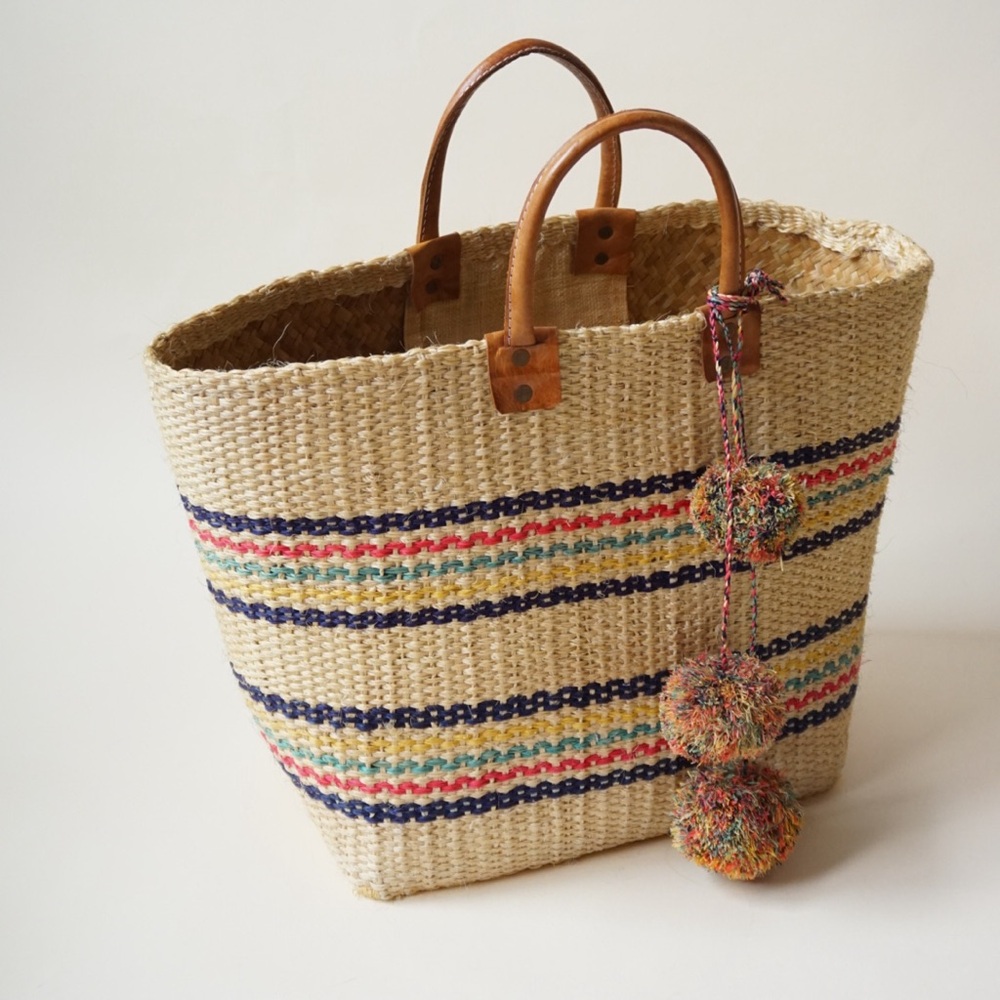 MAR Y SOL Caracas Striped Sisal/ Seagrass Pom Pom Market Tote - Picture 5 of 11